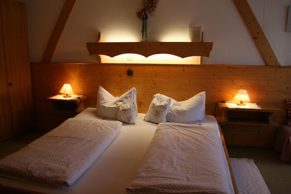 Gasthof Pension Lanzenhof Going am Wilden Kaiser Δωμάτιο φωτογραφία